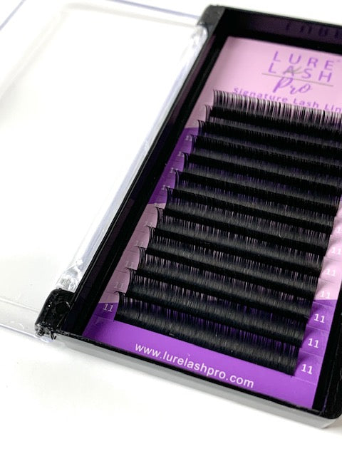 Classic Line Lash Extensions D Curl .15